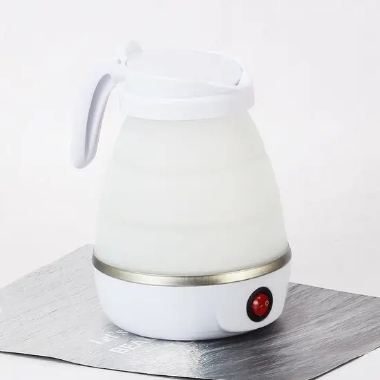 Witte Teatime opvouwbare waterkoker, perfect voor onderweg.
